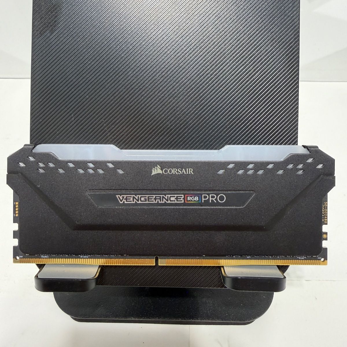 Corsair 16GB DDR4 3600MHz CL18 Desktop RAM - Photo 3