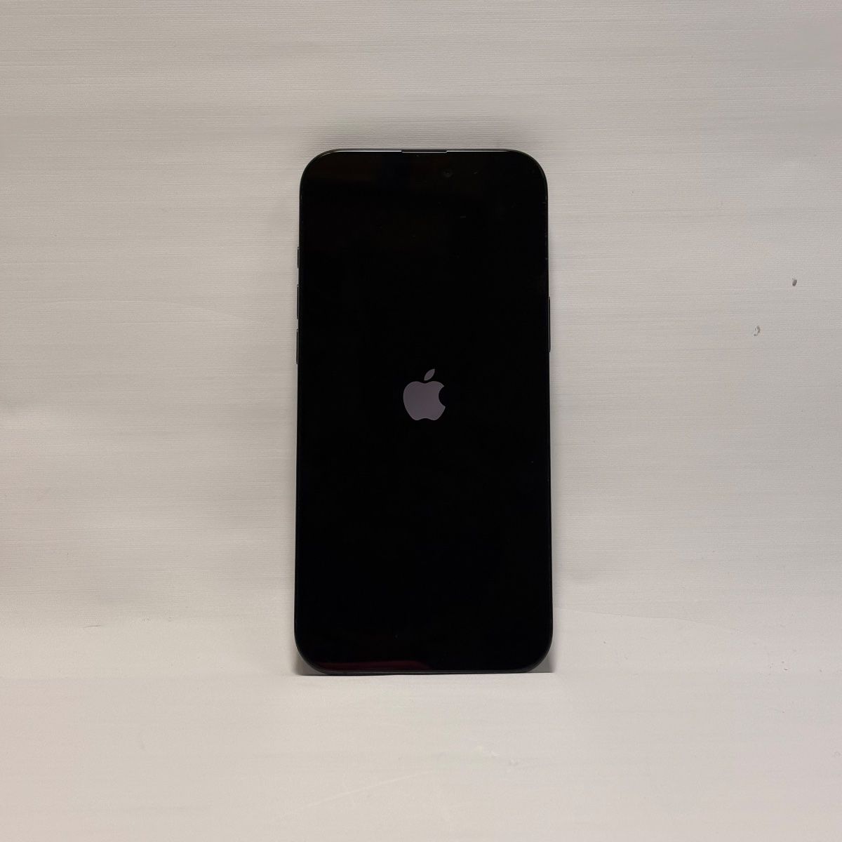 iPhone 16 Pro Max 256GB | Verizon Locked - Photo 4