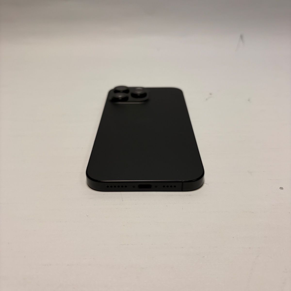 iPhone 16 Pro Max 256GB | Verizon Locked - Photo 7