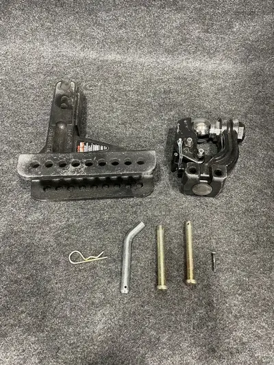 CURT Adjustable Trailer Hitch 20,000 lb 2-5/16" Ball 2" Receiver at Car & Truck Parts & Accessories in excellent condition