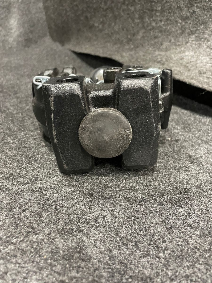 CURT Adjustable Trailer Hitch 20,000 lb 2-5/16" Ball 2" Receiver - Photo 9