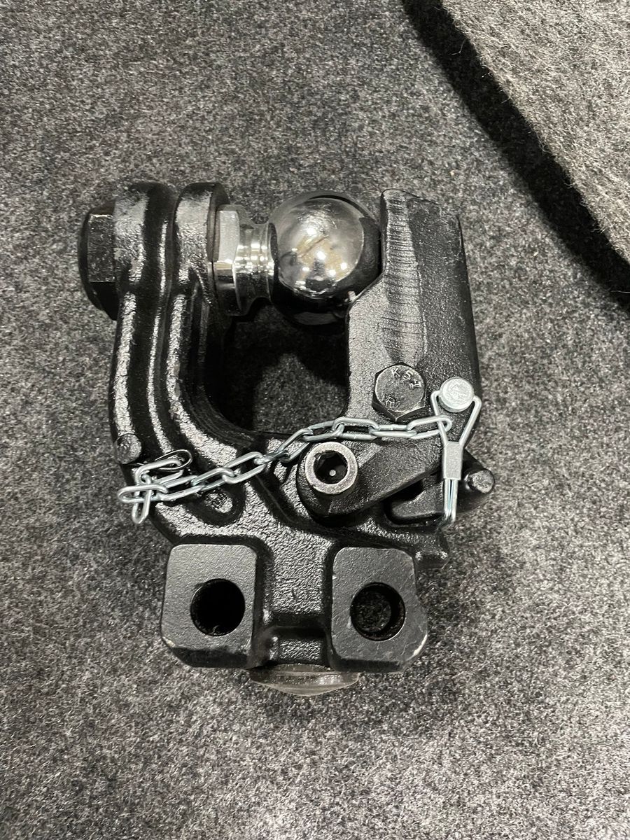 CURT Adjustable Trailer Hitch 20,000 lb 2-5/16" Ball 2" Receiver - Photo 8