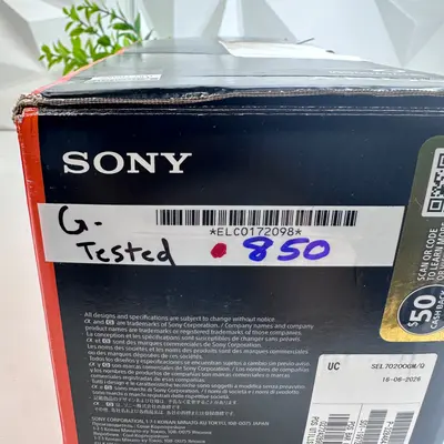 Sony - G Master FE 70-200 mm F2.8 GM OSS Full-Frame Telephoto Zoom Lens for E-mount Cameras - White