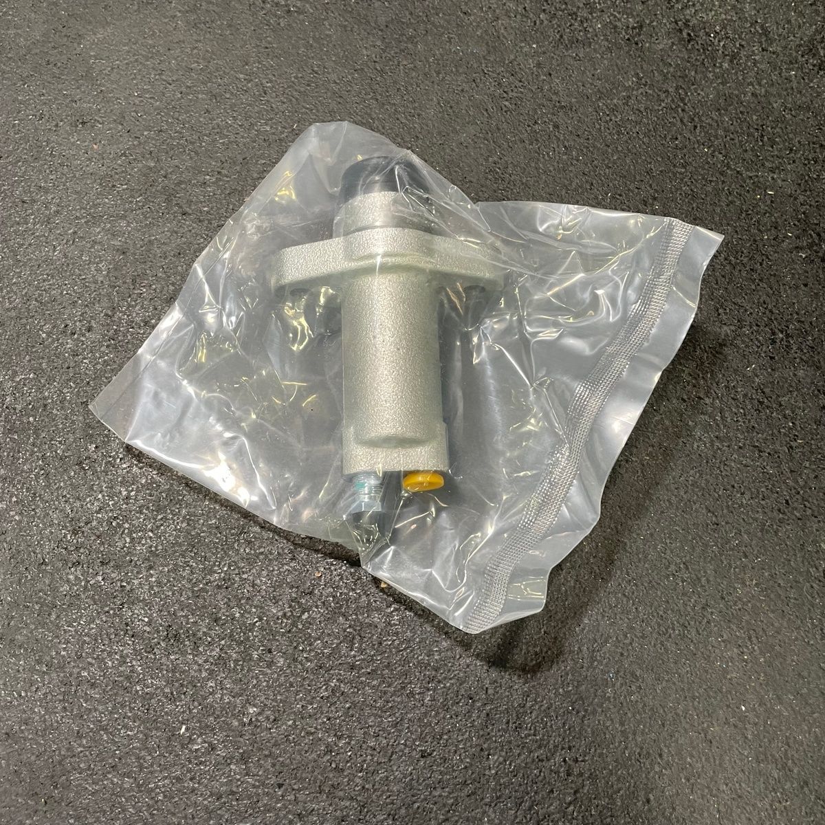 Clutch Slave Cylinder UKC8677 for Triumph TR250 TR6 - Photo 3