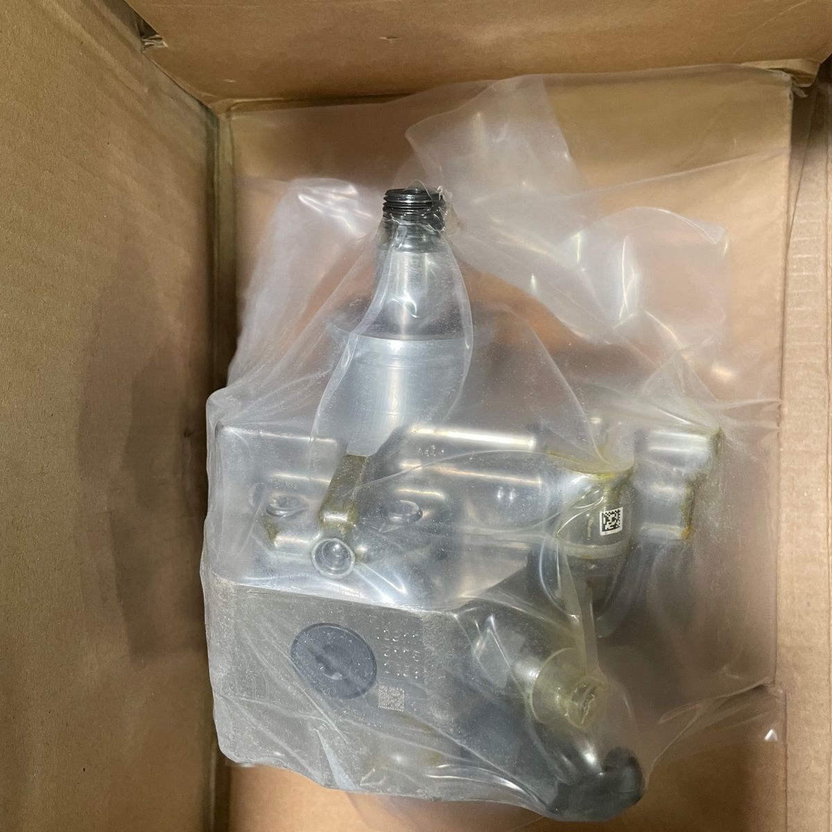 Bosch 0986437303 Reman Diesel Common Rail High Pressure Pump - Photo 7