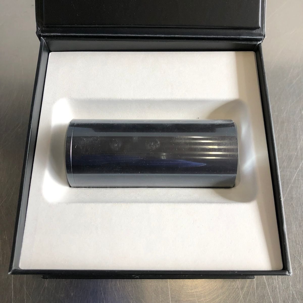 Dell UltraSharp WB7022 4K UHD Webcam, Black, HDR, Auto Framing, AI Noise Mic - Photo 2