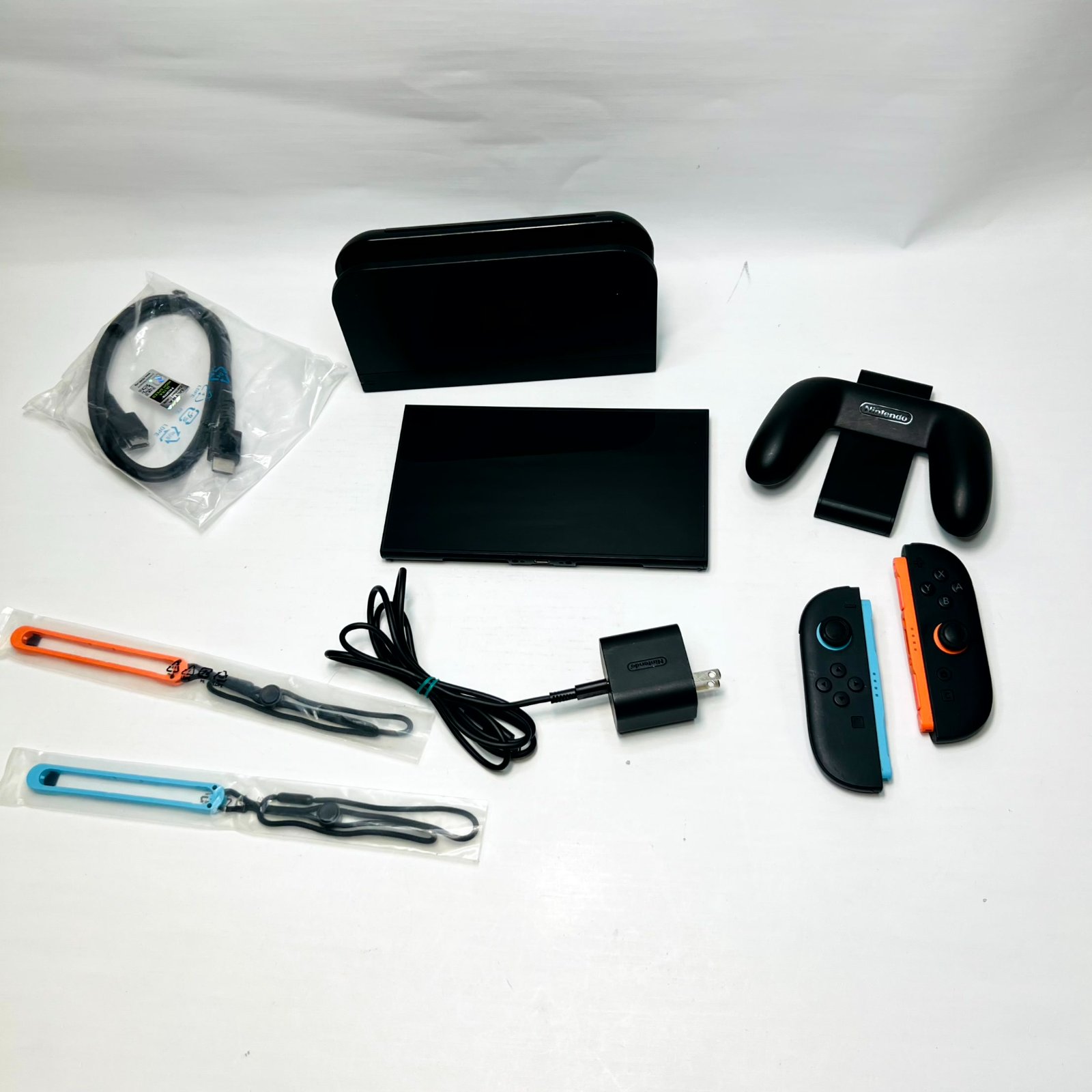 Nintendo Switch 2 + Mario Kart World Bundle - Photo 2