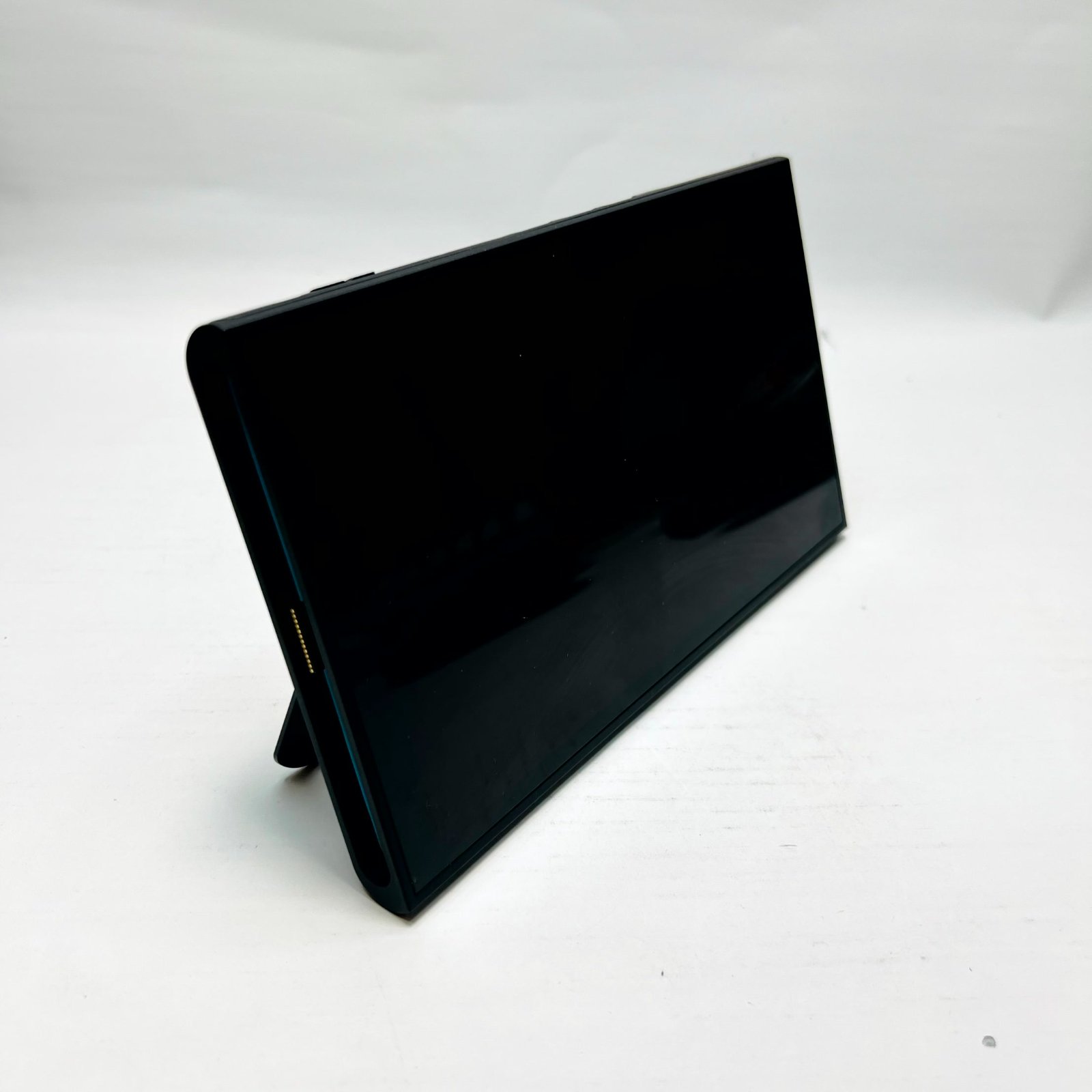 Nintendo Switch 2 + Mario Kart World Bundle - Photo 4