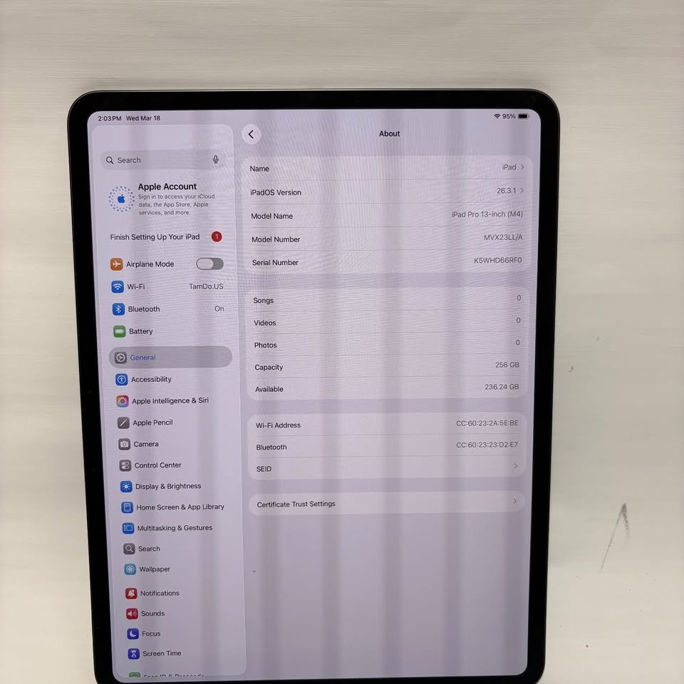 Apple iPad Pro 13-inch (M4) WiFi-Only | 256GB | Midnight | Model MVX23LL/A - Photo 9