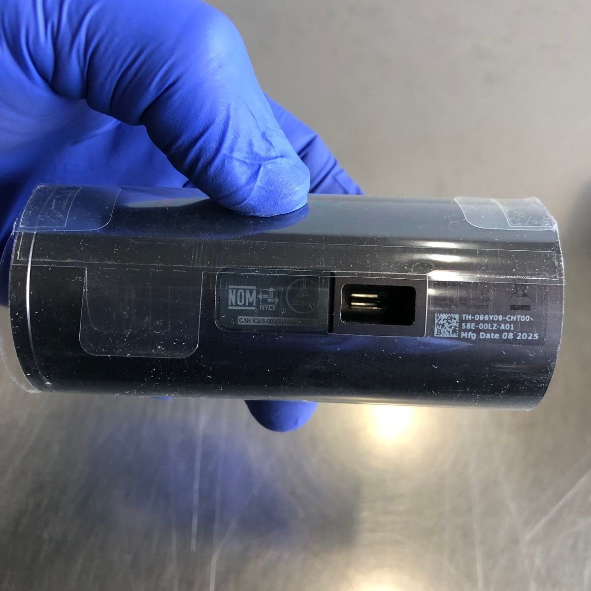 Dell UltraSharp WB7022 4K UHD Webcam, Black, HDR, Auto Framing, AI Noise Mic - Photo 5