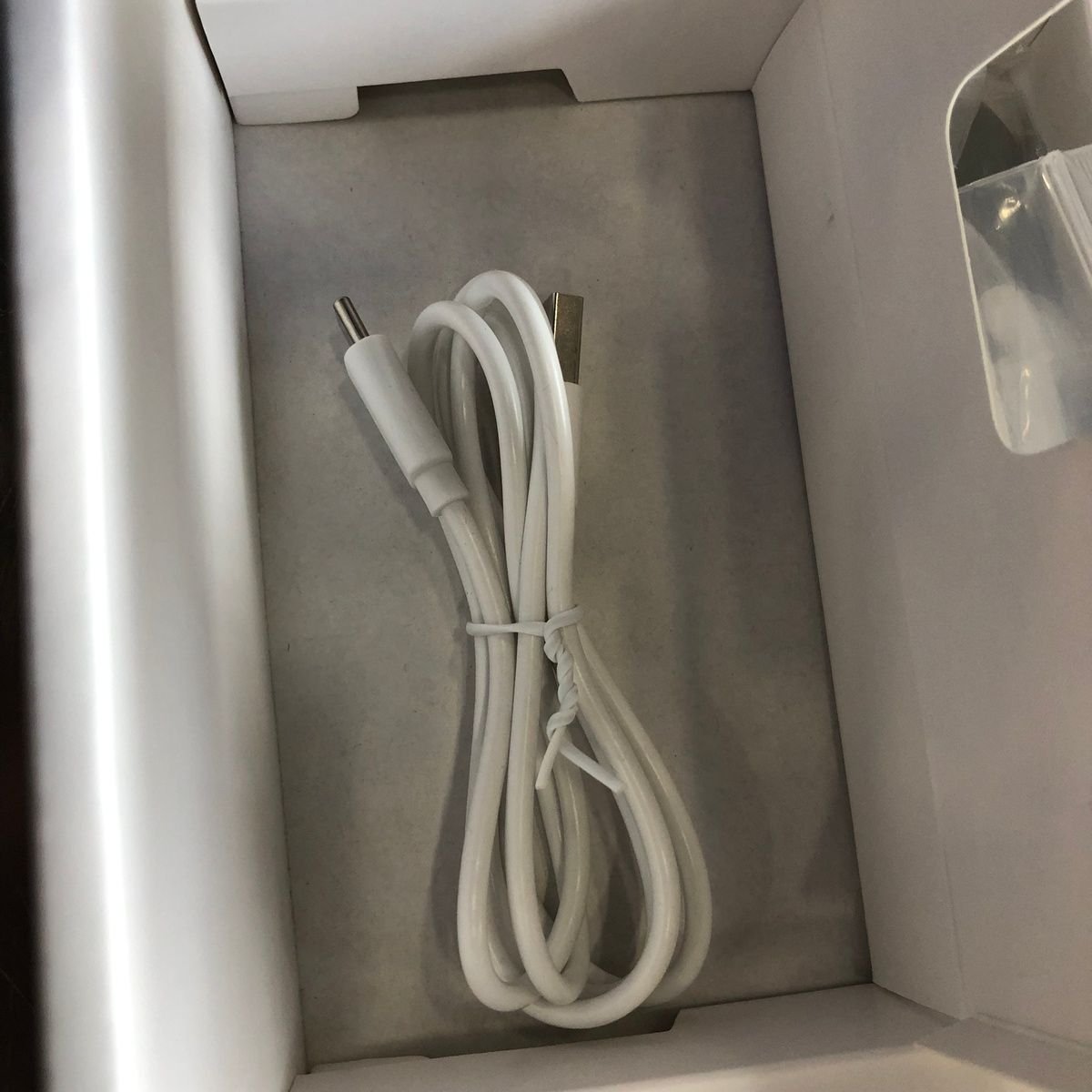 Arlo 2K Video Doorbell 2nd Gen, Battery/Wired, Chime 2 Included, White - Photo 4