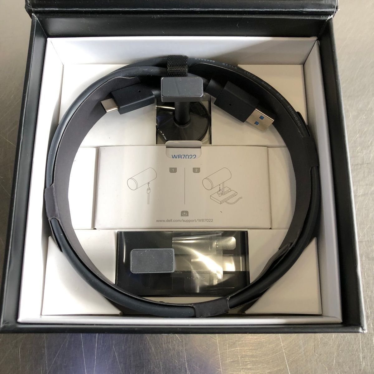 Dell UltraSharp WB7022 4K UHD Webcam, Black, HDR, Auto Framing, AI Noise Mic - Photo 4