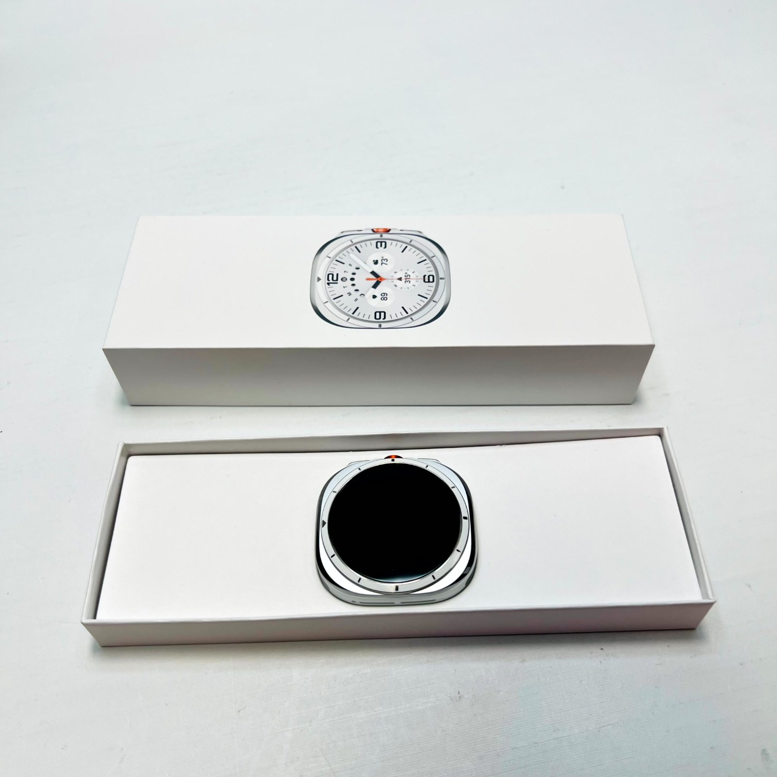 Samsung Galaxy Watch Ultra Titanium Smartwatch 47mm LTE Titanium White (2025) - Photo 2