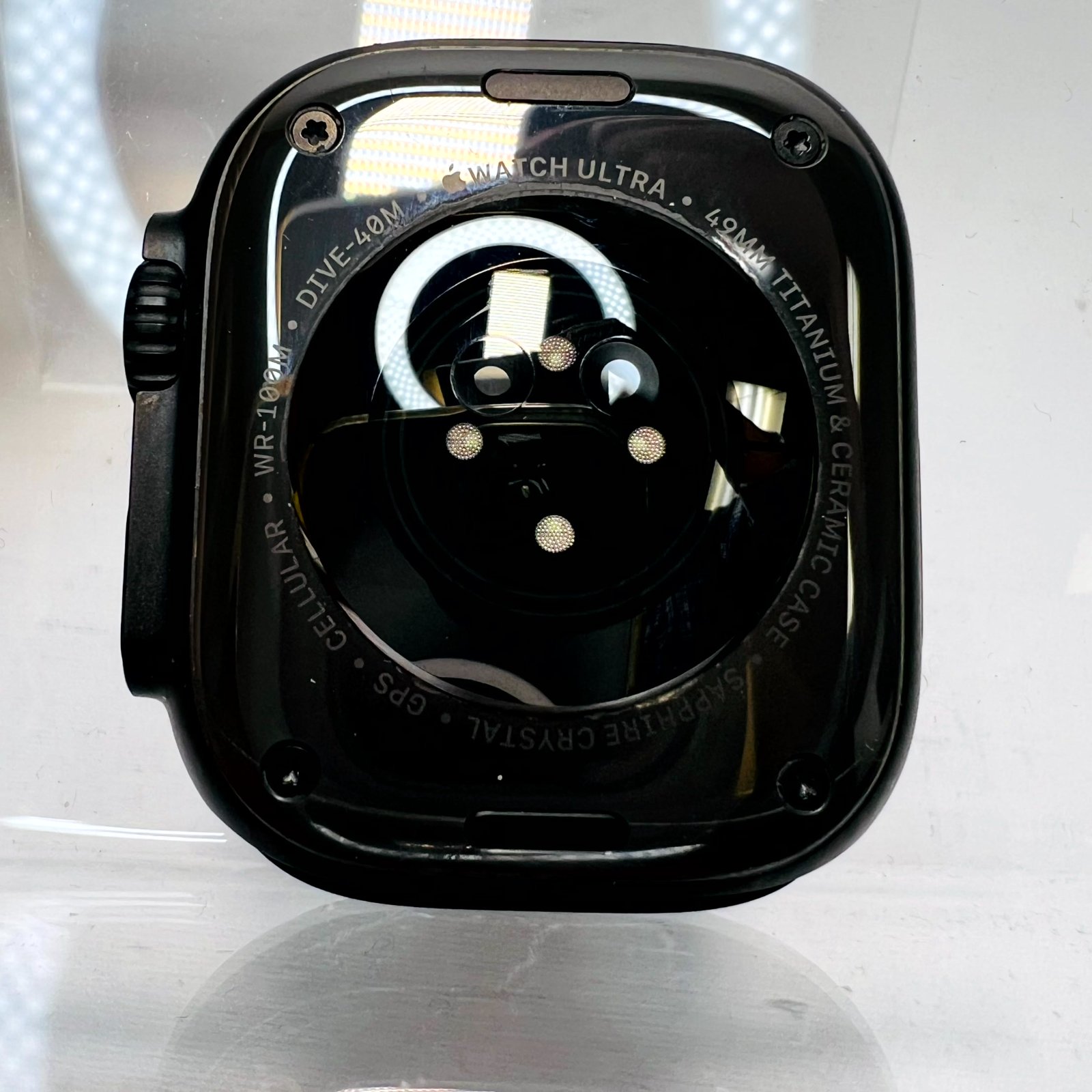 Apple Watch Ultra 3 (GPS+Cellular) 49mm Titanium Case with Black Ocean Band - Photo 6