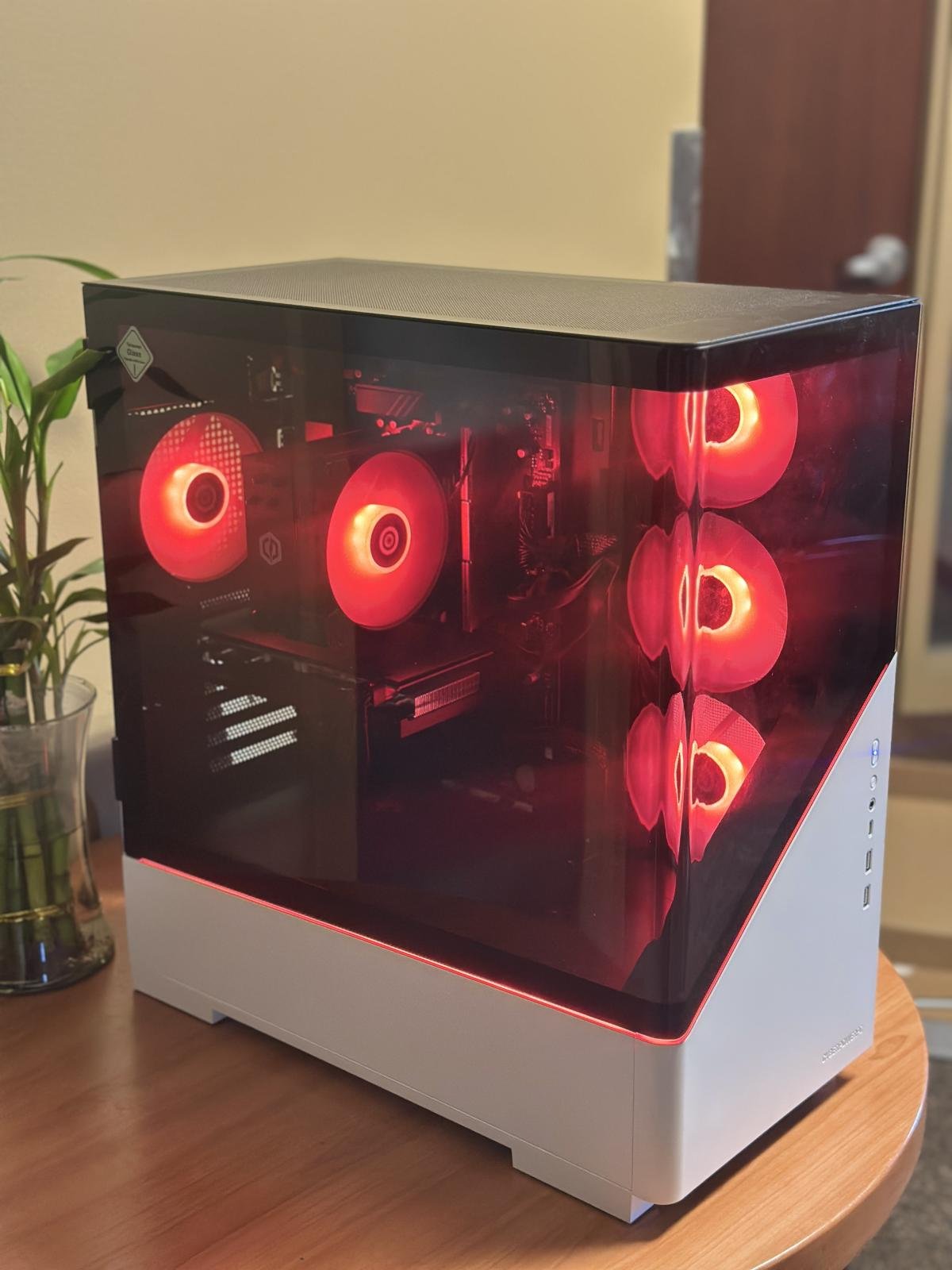 CyberPowerPC Gaming Desktop, Ryzen 7 8700F, 16GB DDR5, 1TB, RX 7600 8GB - Photo 5