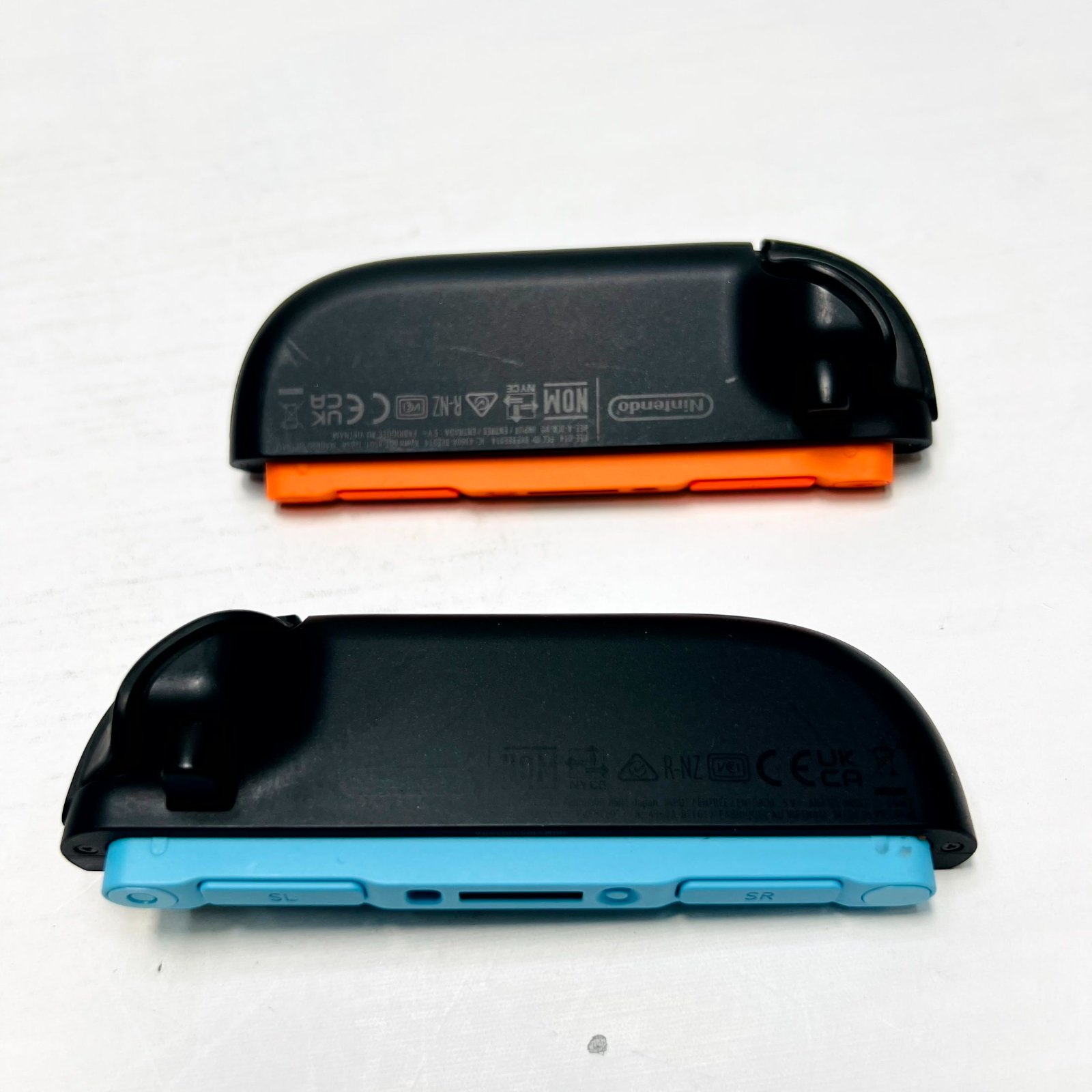 Nintendo Switch 2 + Mario Kart World Bundle - Photo 8