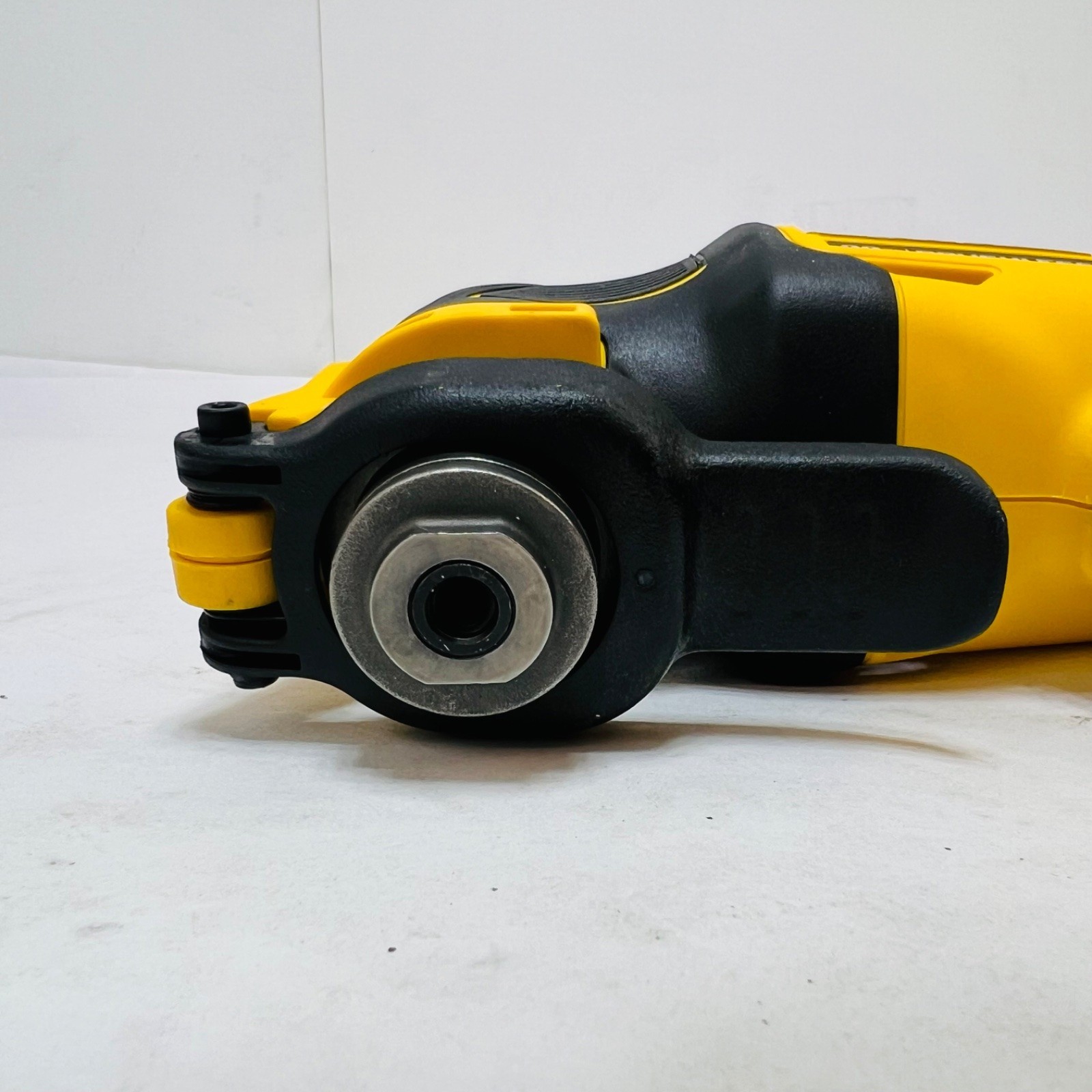 DeWalt DCS354B 20V Atomic Oscillating Multi-Tool Bare Tool - Photo 7