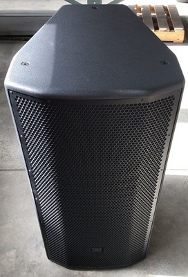 JBL PRX835W Portable 3-Way Self Powered Full Range System, 1500W, 15-inch - Photo 3