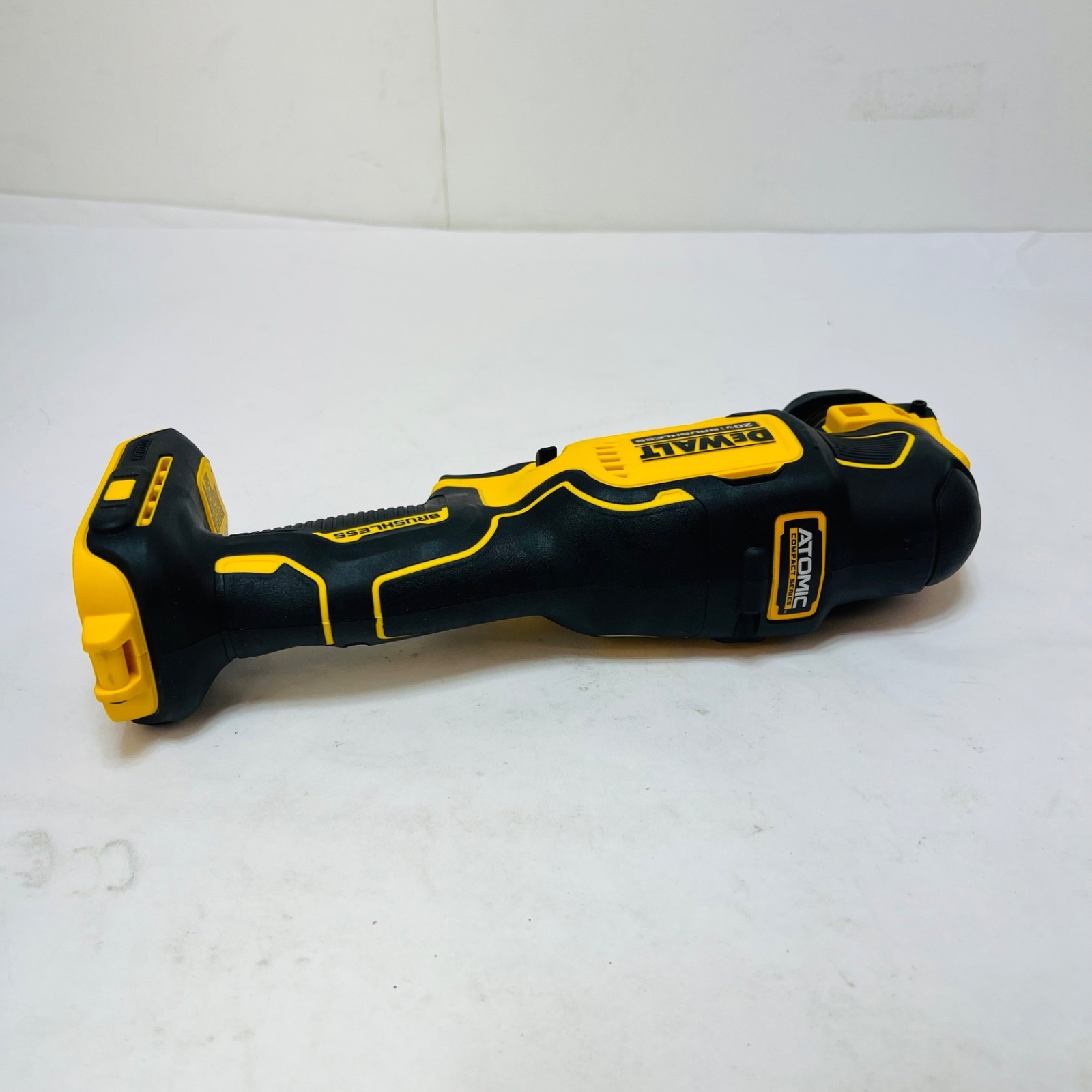 DeWalt DCS354B 20V Atomic Oscillating Multi-Tool Bare Tool - Photo 2