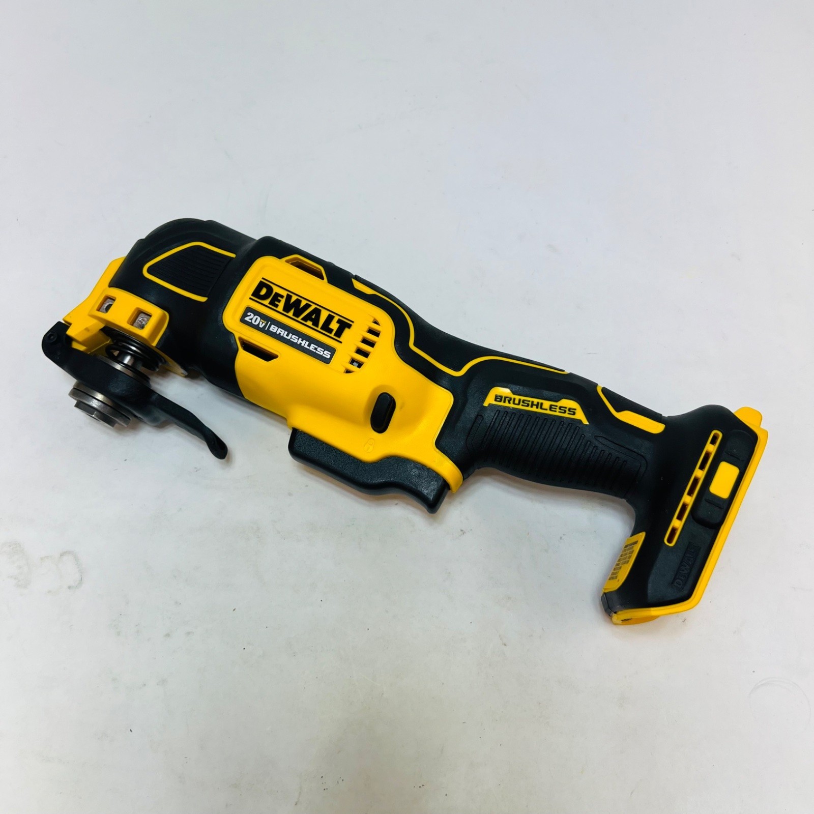 DeWalt DCS354B 20V Atomic Oscillating Multi-Tool Bare Tool - Photo 3